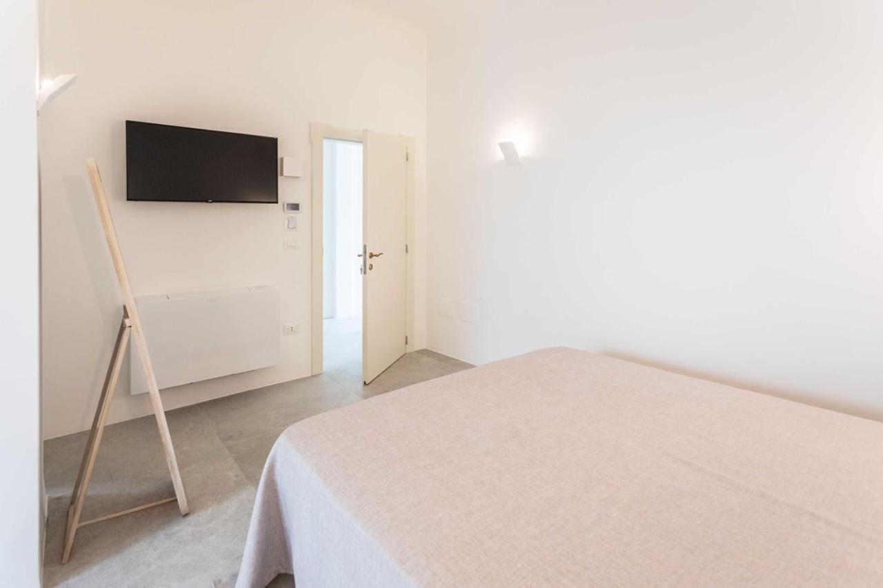 Dimora Dei Maestri-Camera Con Veranda E Bagno Privati Феллине Экстерьер фото