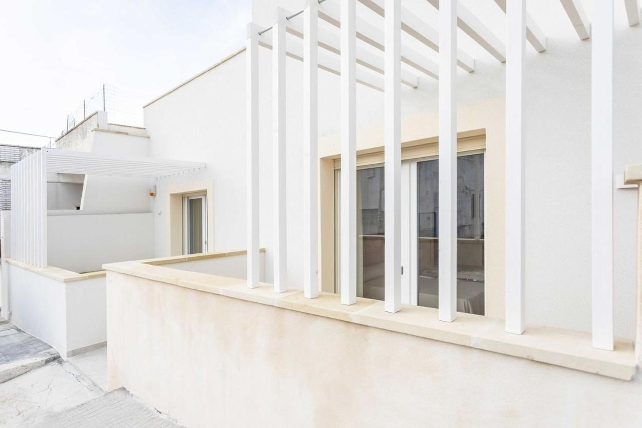 Dimora Dei Maestri-Camera Con Veranda E Bagno Privati Феллине Экстерьер фото